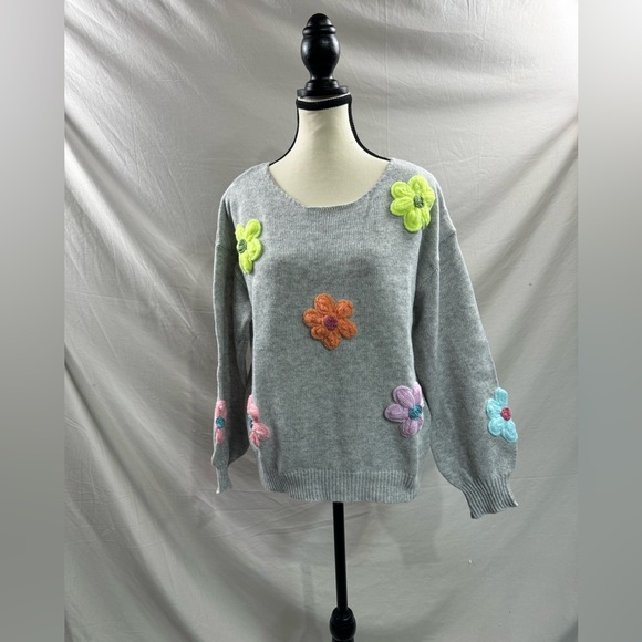 Floral Decor Round Neck Long Sleeve Sweater Grey - Picture 7 of 10
